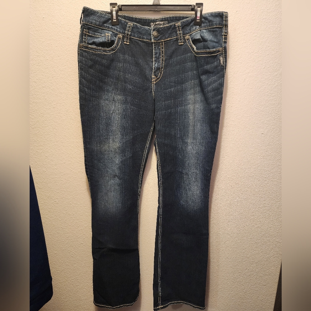 Silver Jeans Suki Mid Slim Boot 20/33L